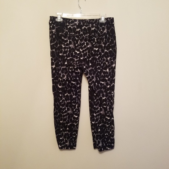 Old Navy Harper Ankle pant - Picture 2 of 6